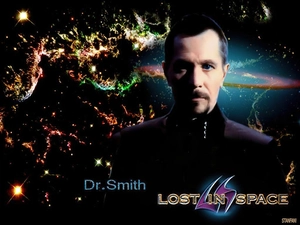 Gary Oldman, Dr. Smith