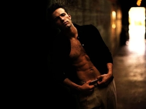 shirt, Ben Affleck, stretched