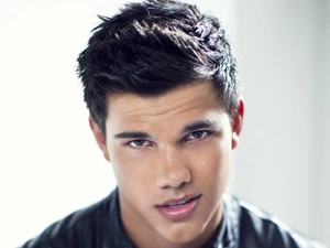 Taylor Lautner, The look